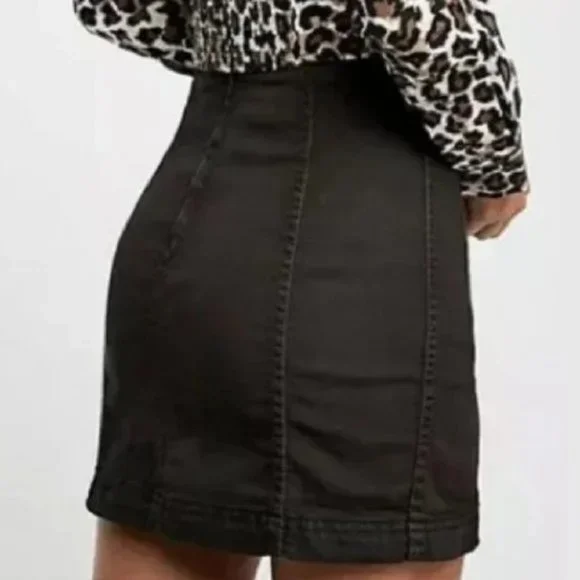 Free People We the Free Denim Modern Femme Mini Skirt Black Stretch Jean 6 - Picture 3 of 9